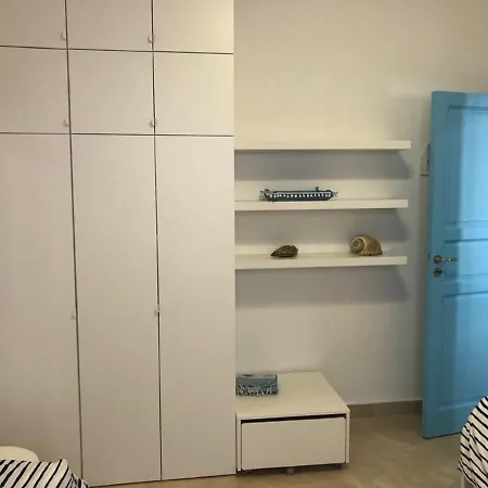 Dannee Apartment *